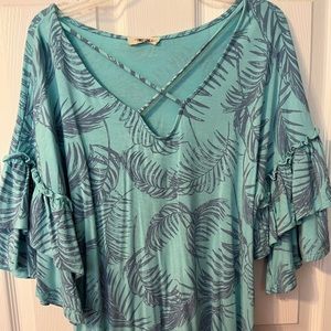 Women’s First Love Palm leaf top